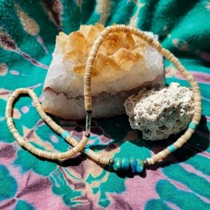 Vintage 80's shell & turquoise choker necklace.